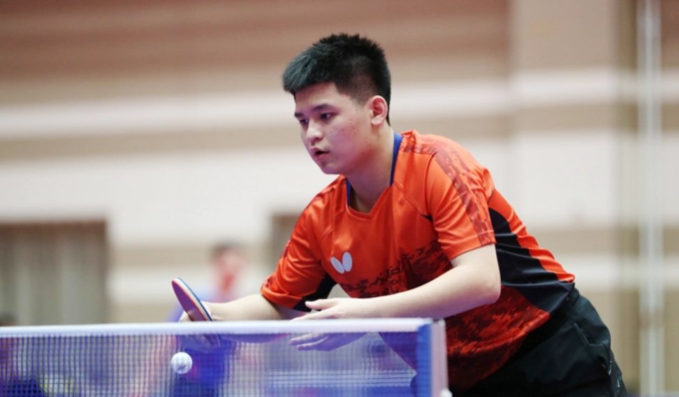 而是现代足 而是现代足